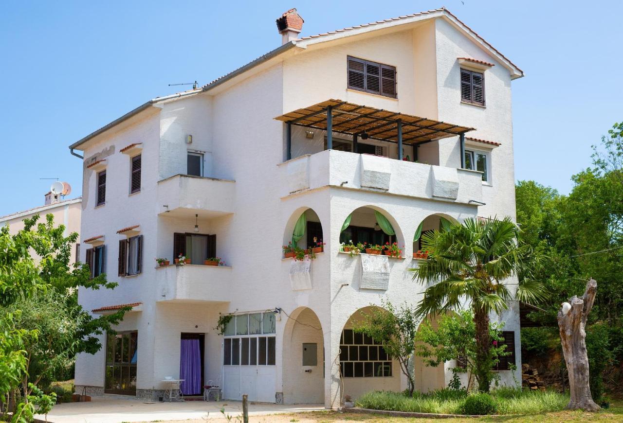 Apartman Mihael Malinska Exterior foto