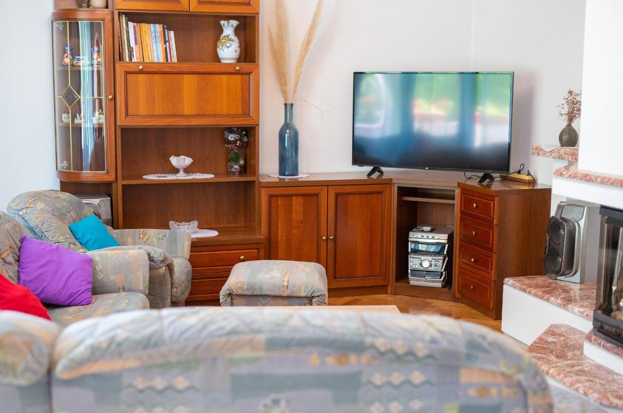 Apartman Mihael Malinska Exterior foto