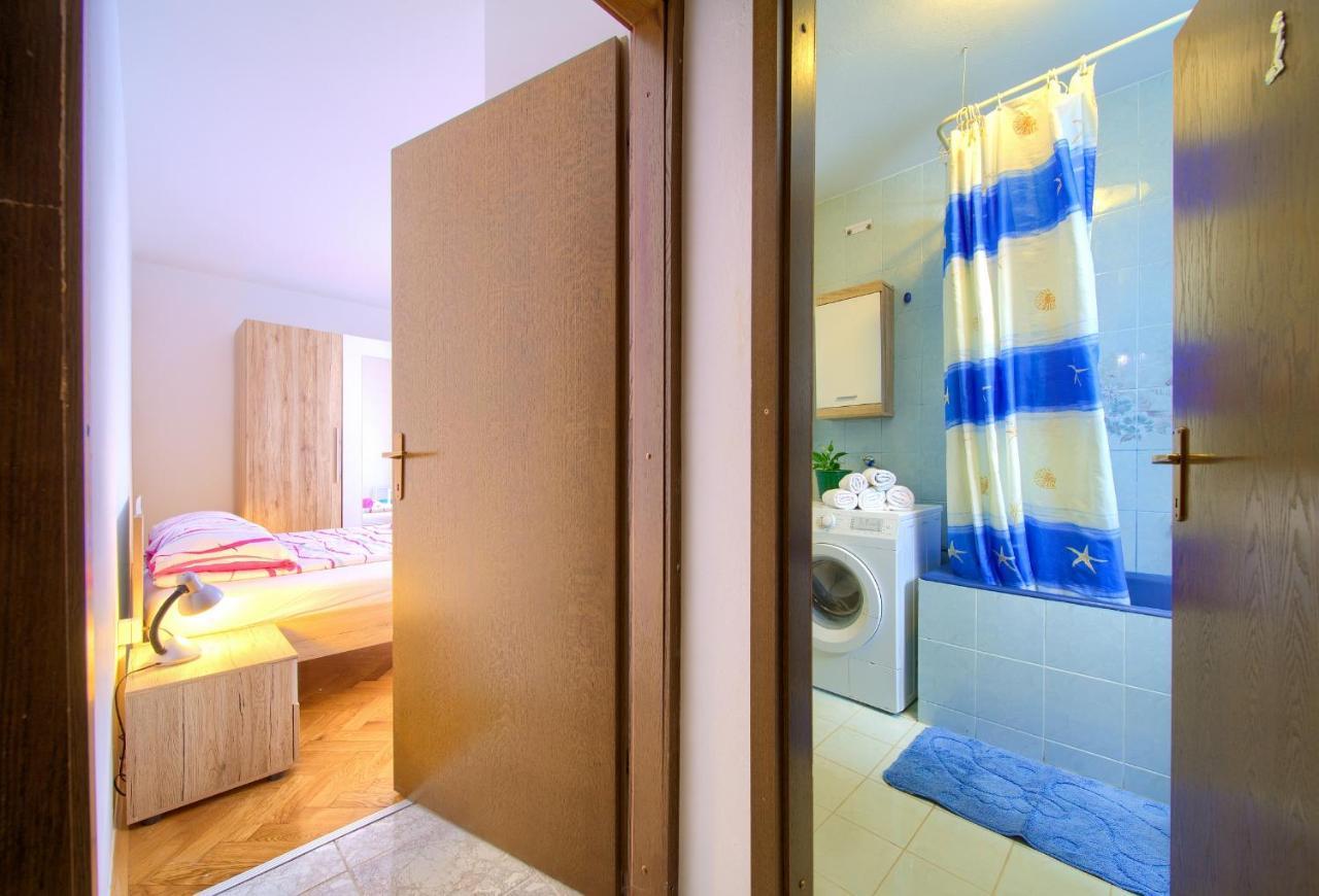 Apartman Mihael Malinska Exterior foto