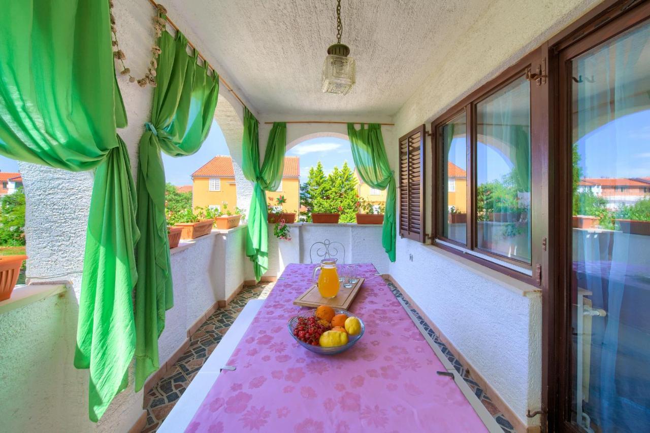 Apartman Mihael Malinska Exterior foto